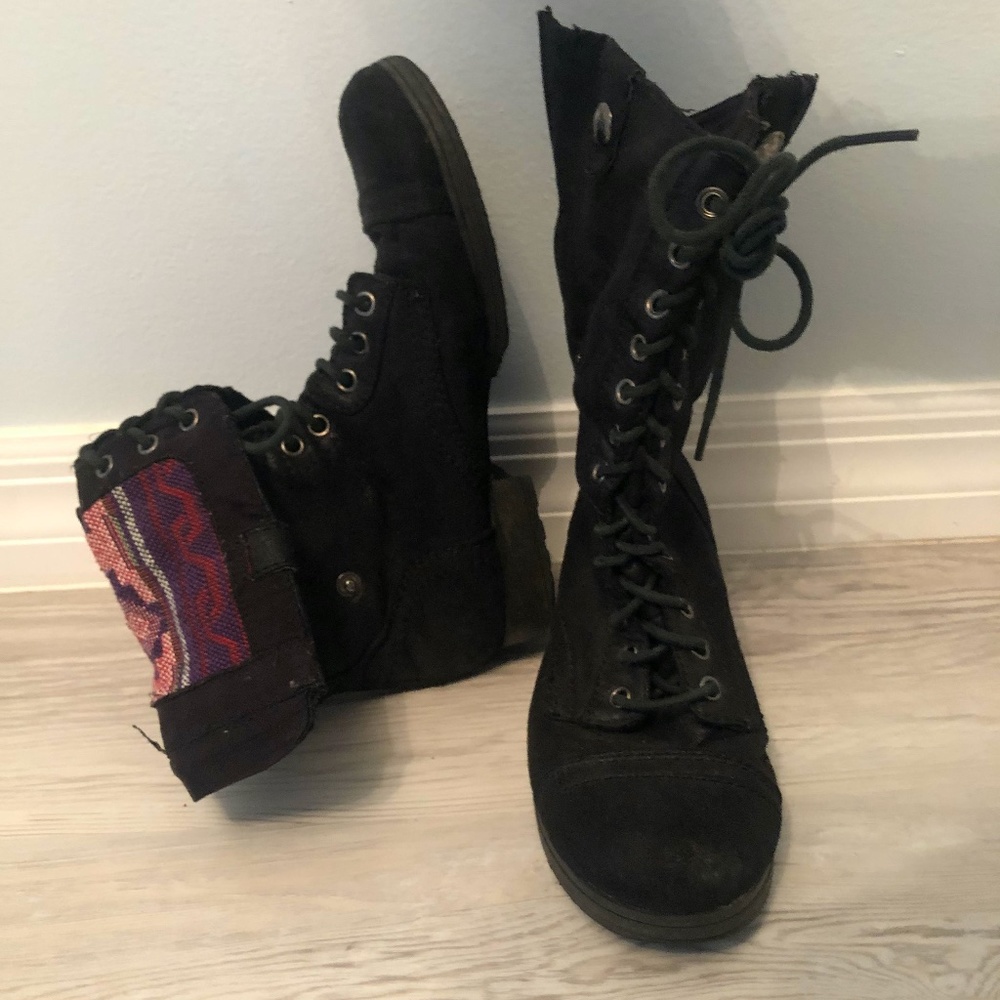 Black Boots